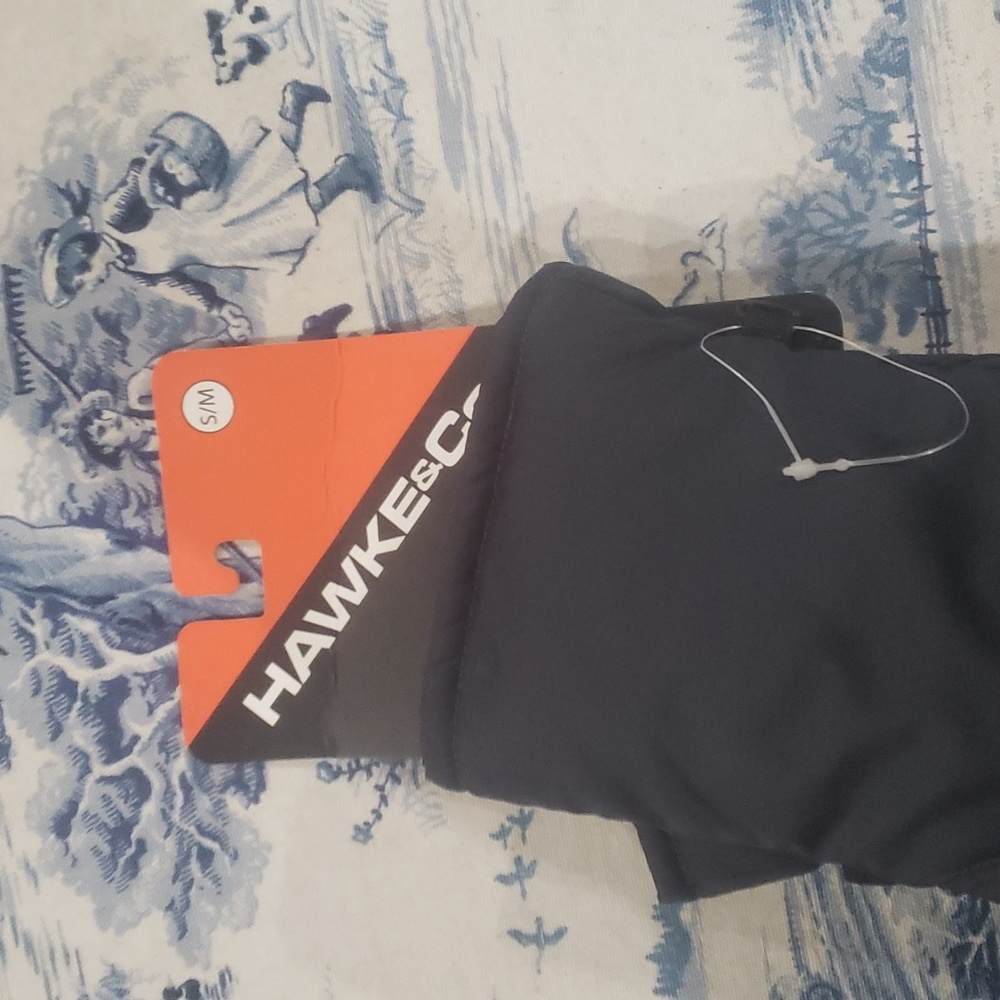 Hawke & Co gloves